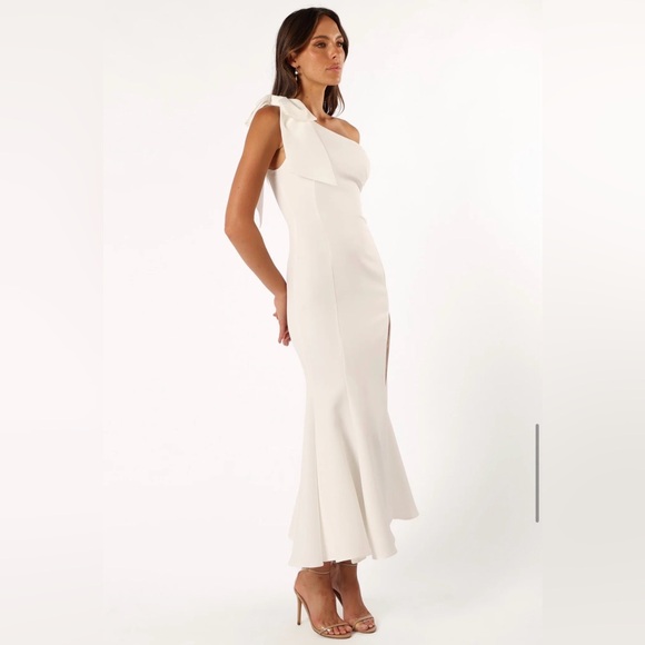 Petal & Pup White One-Shoulder Midi Dress with Bow and Side Slit - Picture 7 of 14